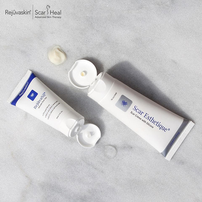 Chất kem nguyên bản của kem xóa mờ sẹo Scar Esthetique và Rejuvasil