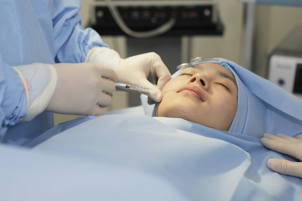 Phẫu thuật xóa sẹo nhanh chóng nhưng khả năng tái phát cao